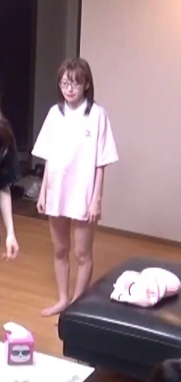 [아이즈원] 멤버들이 안된다고 진지하게 만류한 사쿠라 안경 | 인스티즈