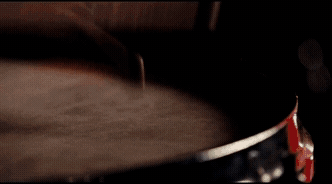 가수 데뷔하는데 센터자리를 제일 예쁜 애한테 뺏겼어요...gif | 인스티즈