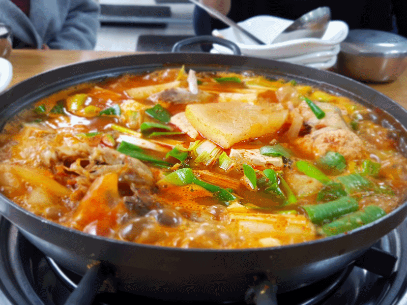 속시원한 국물! 얼큰한 동태탕 gif | 인스티즈