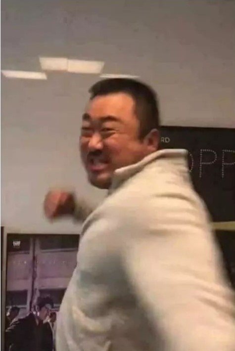 ?? : 현수야 기죽지 말고 가슴 당당히 펴라 | 인스티즈