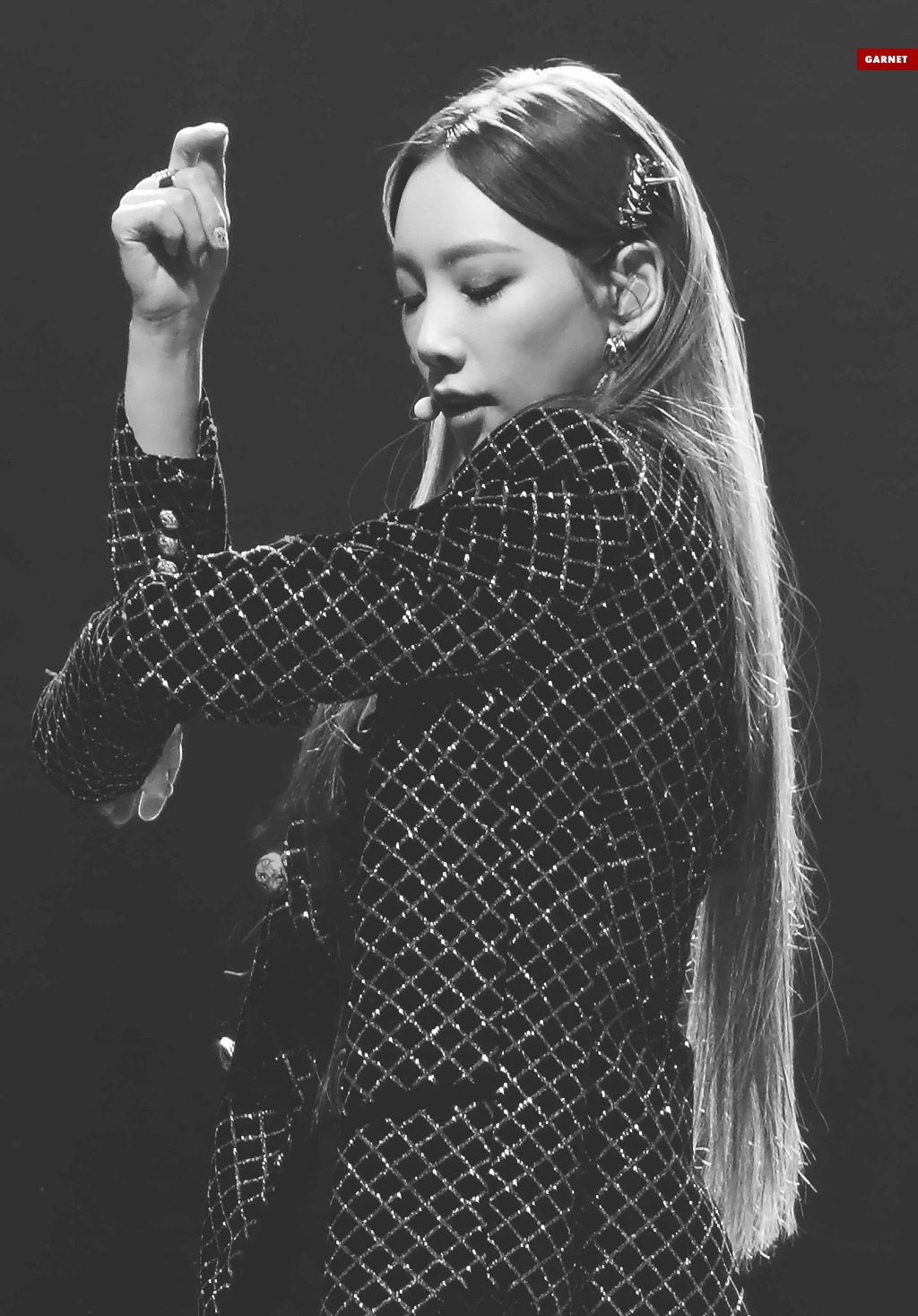 99808E355E87676D18683C