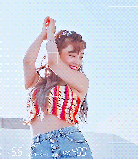 뮤뱅 출근하는 지효.gif | 인스티즈