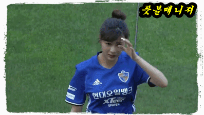 피아노 치는 하영이 .gif | 인스티즈