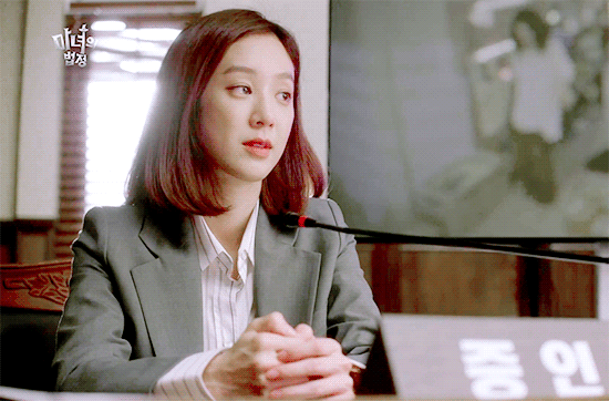 [마녀의법정] 출세욕 쩔고 공감능력 제로에 개 이기적인 능력치갑 여주.gif | 인스티즈