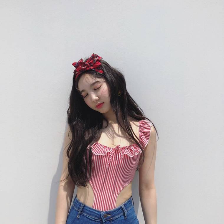180711 KBS 연예가중계 게릴라 데이트 촬영 - 체리 토끼 나연이 of TWICE | 인스티즈