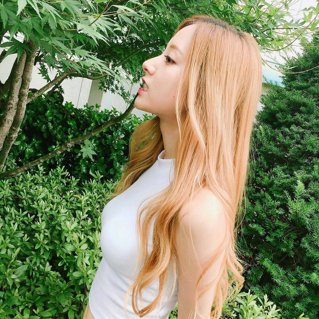우주소녀 보나 금발머리 시절.gif | 인스티즈