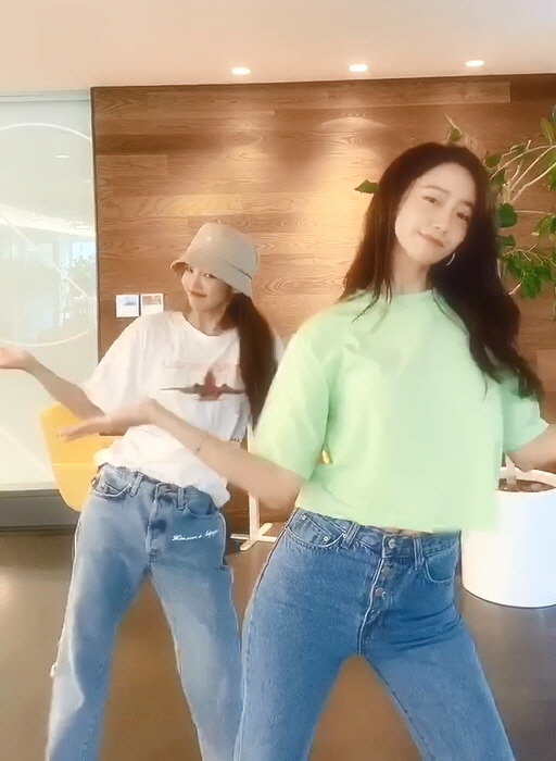 99BD76365F2EC62B185CE1