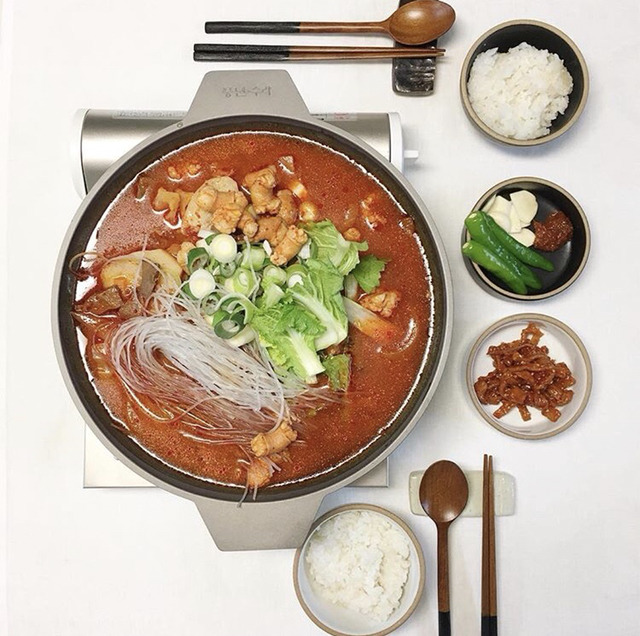 집밥 먹기 위해서라도 칼귀가 할 수 밖에 없는 흔한 아내분의 밥상 | 인스티즈