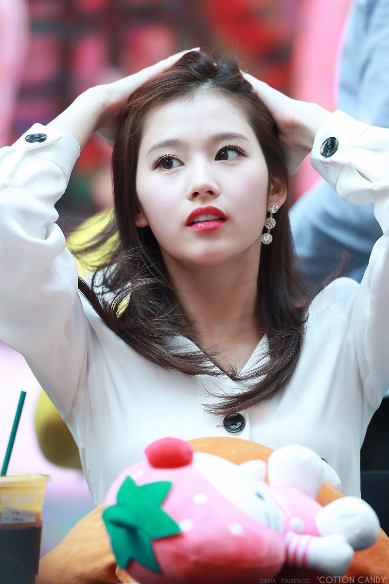 트와이스의 큐티갓 사나.jpg | 인스티즈