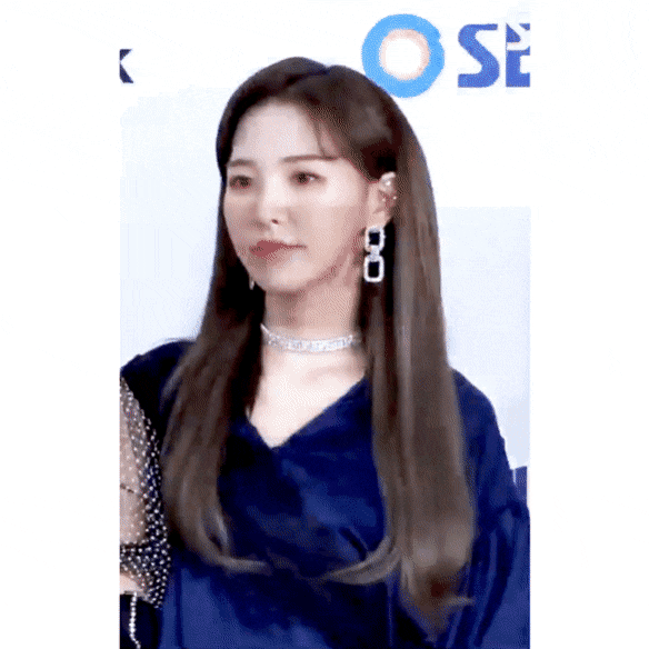 가요대전에서 넘나 예뻤던 레드벨벳 웬디.gif | 인스티즈