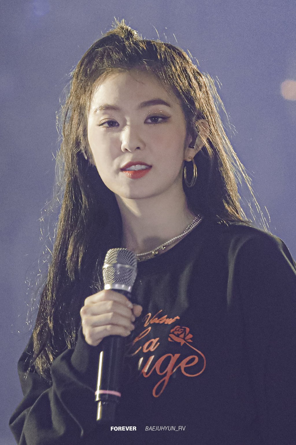콘서트에서 머리묶은 아이린.jpg | 인스티즈