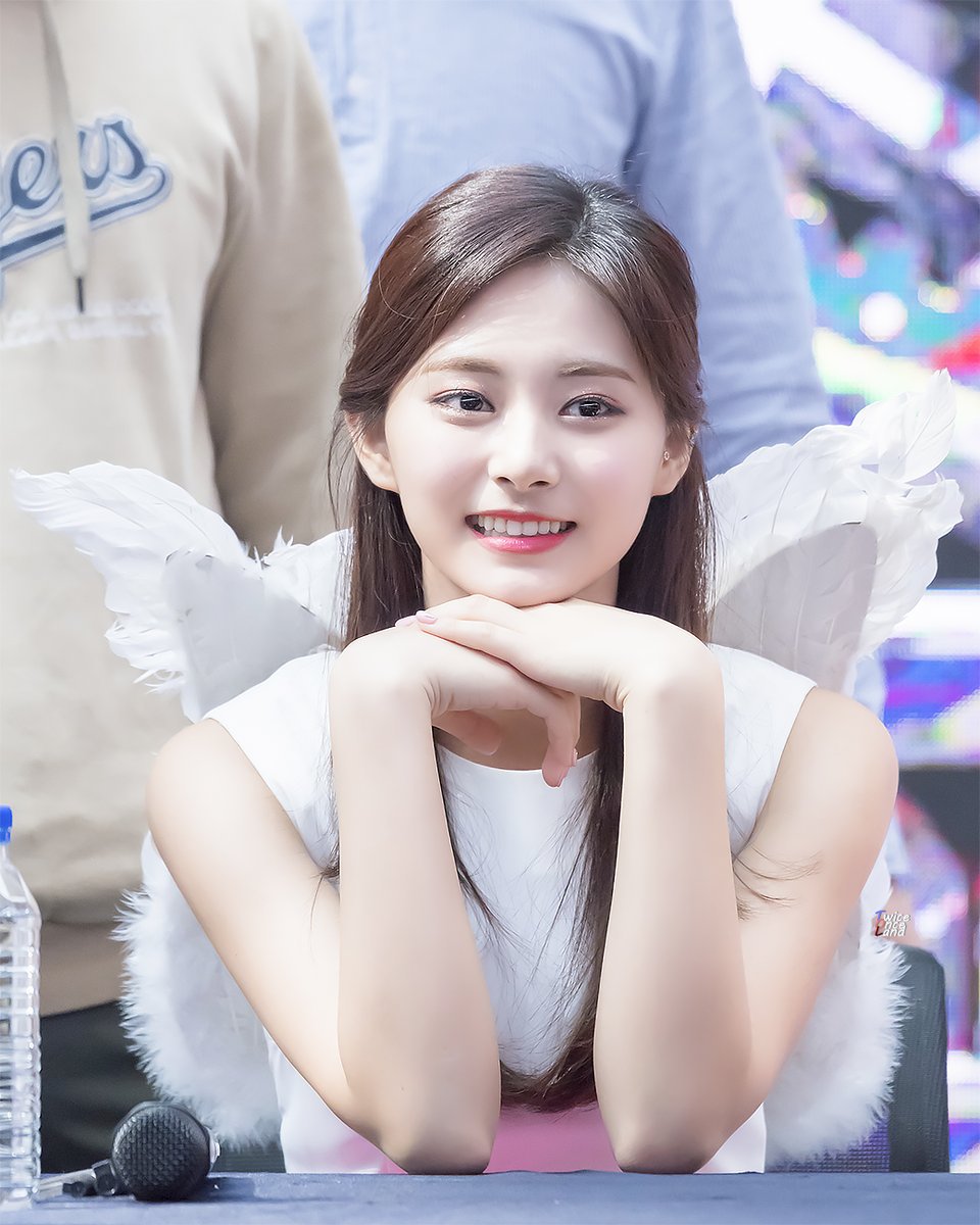 최근 트와이스 쯔위의 미모 수준 ㄷㄷㄷ.jpgif | 인스티즈