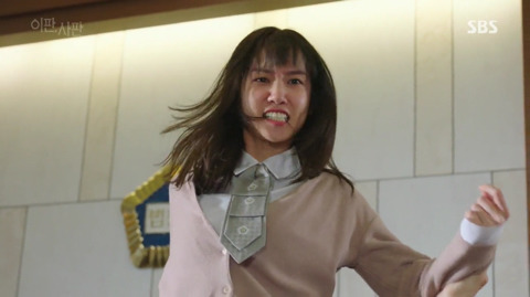 [이판사판] 감정적으로 법정에서 날뛰는 여주 판사 캐릭터.jpg | 인스티즈
