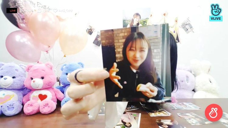 친언니가 찍어준 사진들 자랑하는 러블리즈 수정이.jpg | 인스티즈