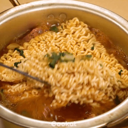 한 번 맛 보면 다시 찾게 된다는 마성의 해장라면 | 인스티즈