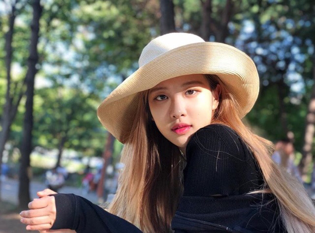 09.30 서울숲에 간 블랙핑크 로제.jpg | 인스티즈