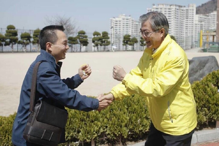 문통령 노란색 착붙 모음.jpg | 인스티즈